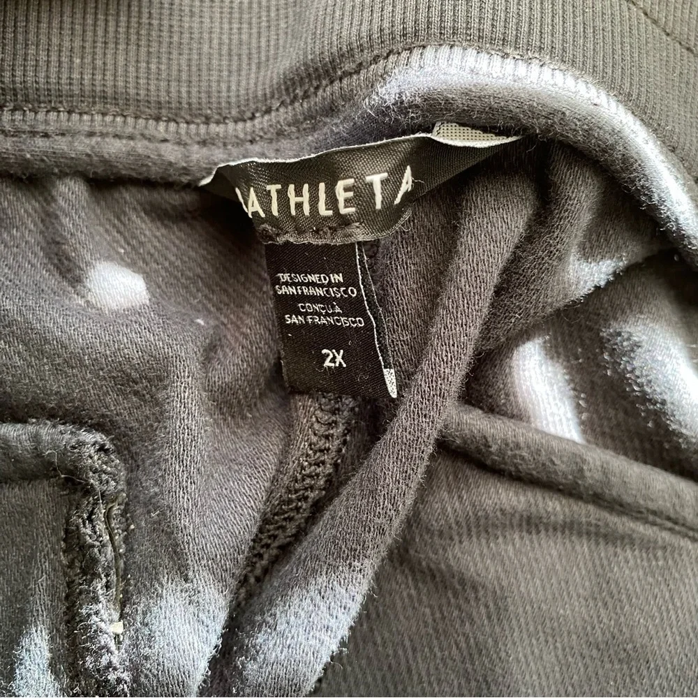 Athleta Farallon Midi Short Women's Plus Size Black